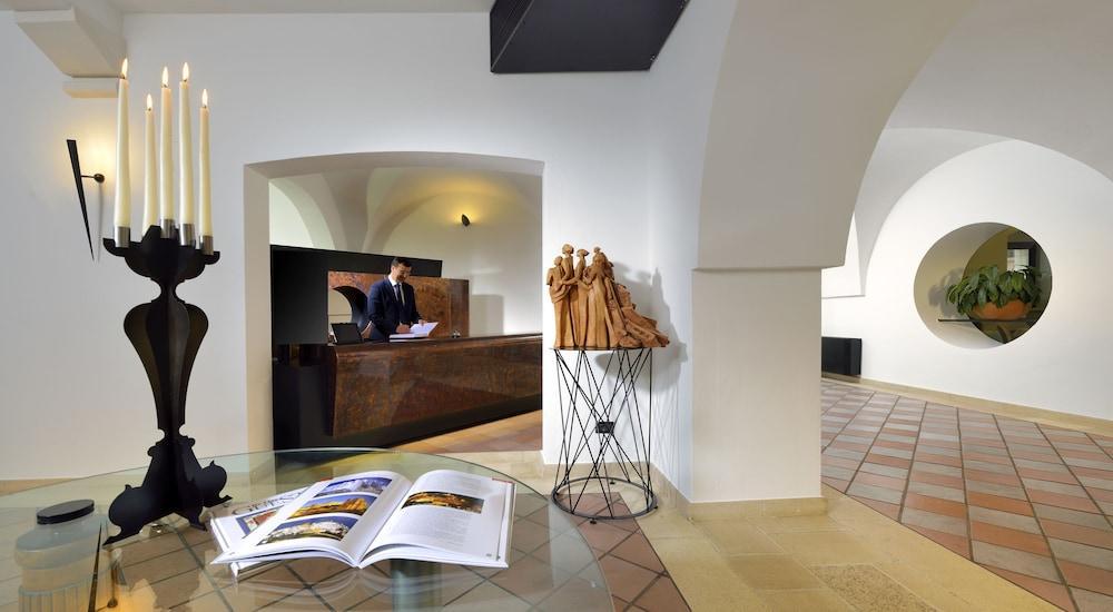 Grand Hotel Masseria Santa Lucia Ostuni Exterior foto